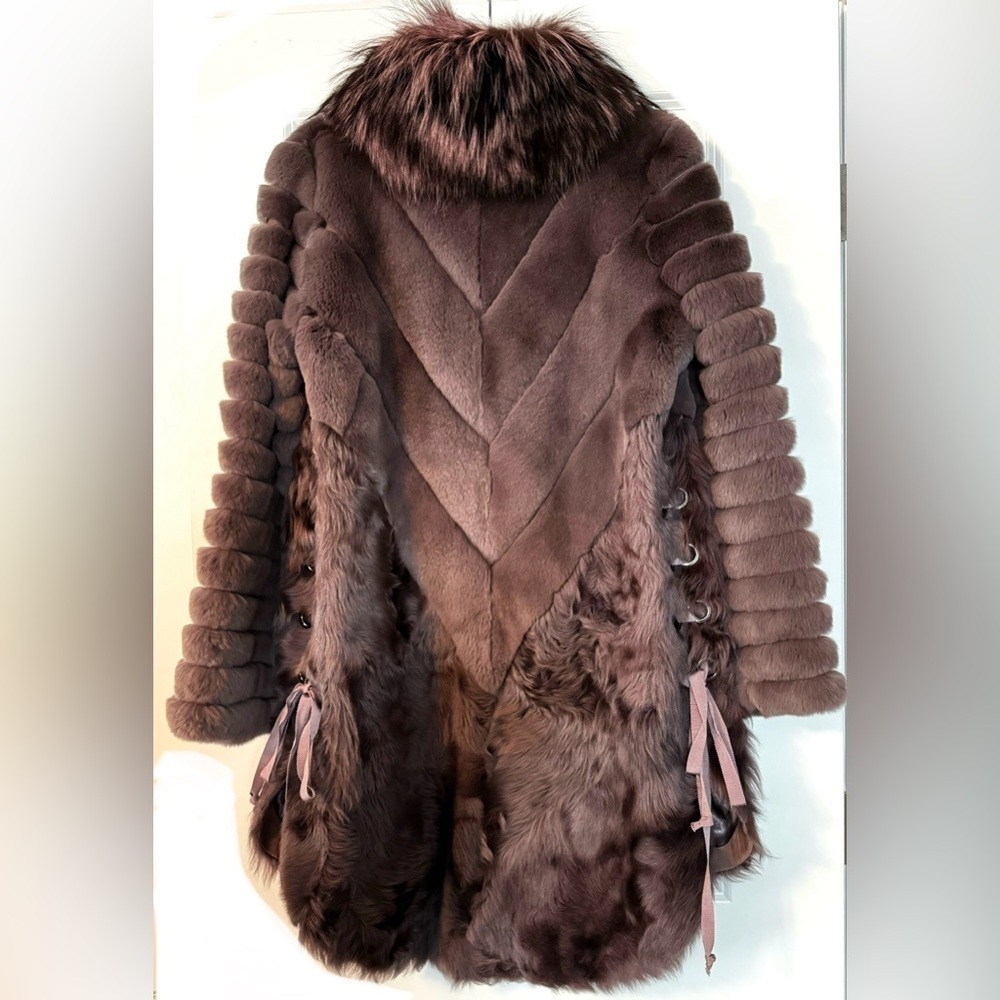 roksolana fox fur in mauve - Picture 8 of 8